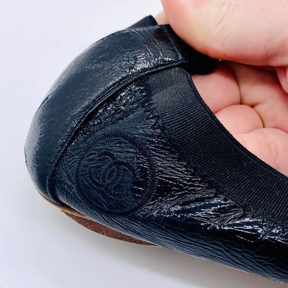 CHANEL Black Patent Leather Ballerina Flats - Picture 9 of 14